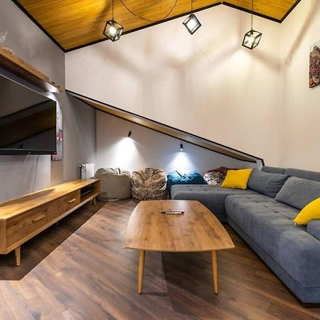 3Br Apt W Huge Terrace & Magnificent Views Tbilisi Bagian luar foto
